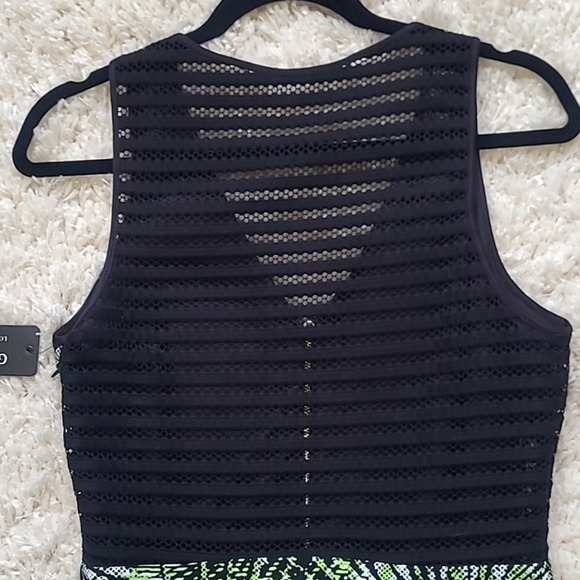 Guess Illusion Stripe Palm Print Fit & Flare Mini Dress w/ Crochet Back Womens 8 - Picture 11 of 16